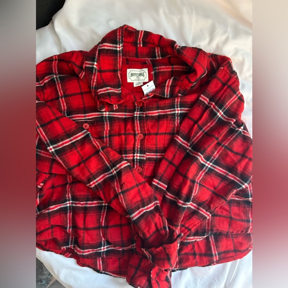 American Eagle cropped flannel